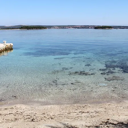 Gostinjska kuća By The Sea 2*